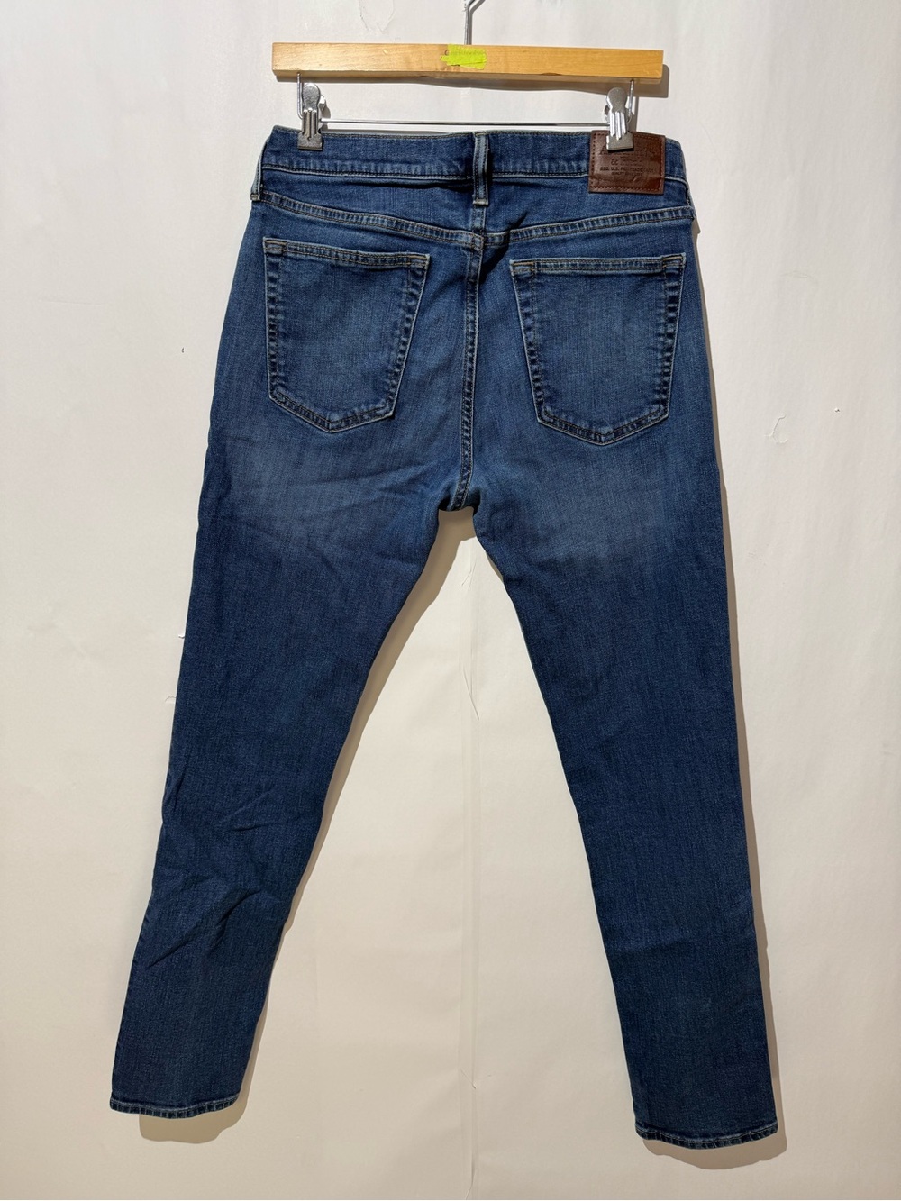 Abercrombie & Fitch men’s athletic skinny stretch denim jean 32x32